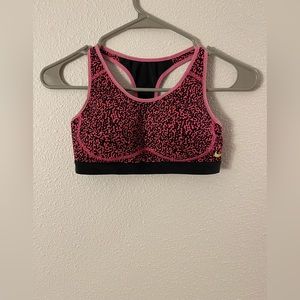Nike women training bra (medium support)